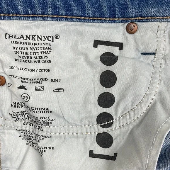 Blank NYC | Tomboy Short | Distressed Cutoff Shorts | Frayed Hem | Size 29 - Picture 7 of 7